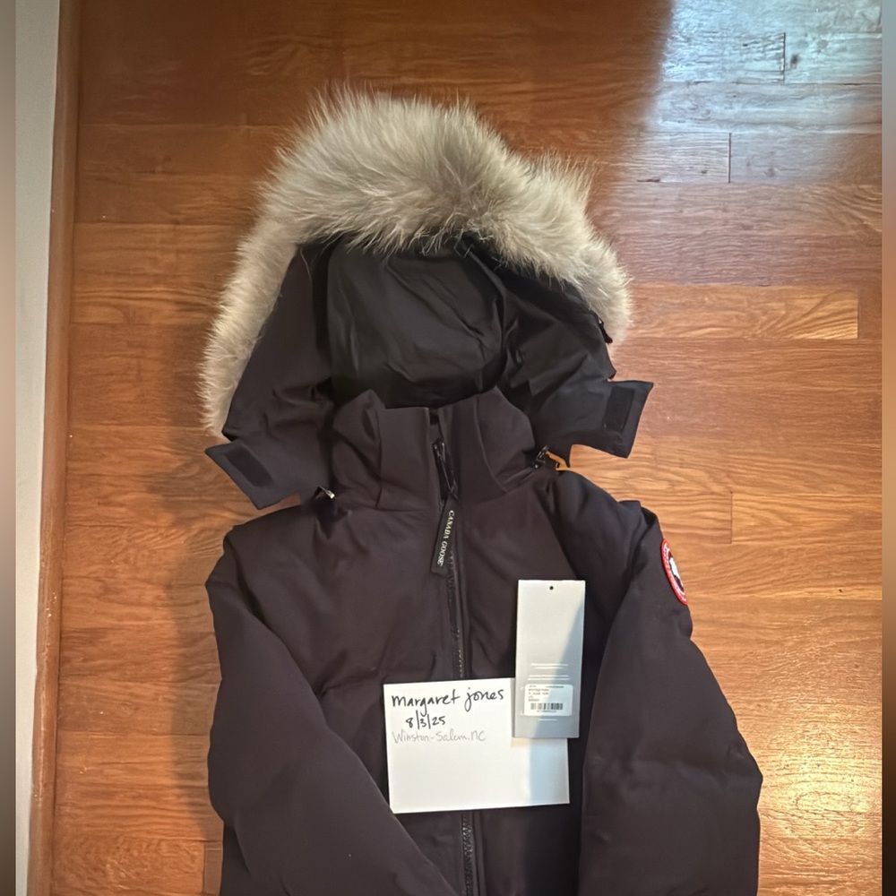Canada Goose Black Mystique Parka size Large